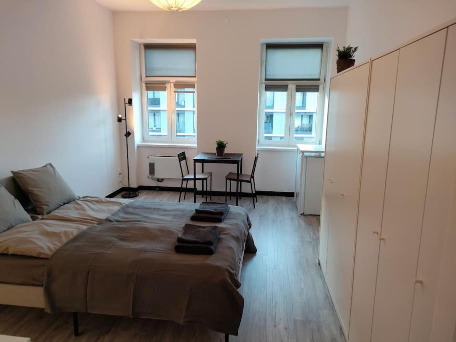 Cozy Room - 10 Min.From Rynek Wrocław Buitenkant foto